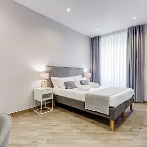 2* Pensión Colonna Luxury